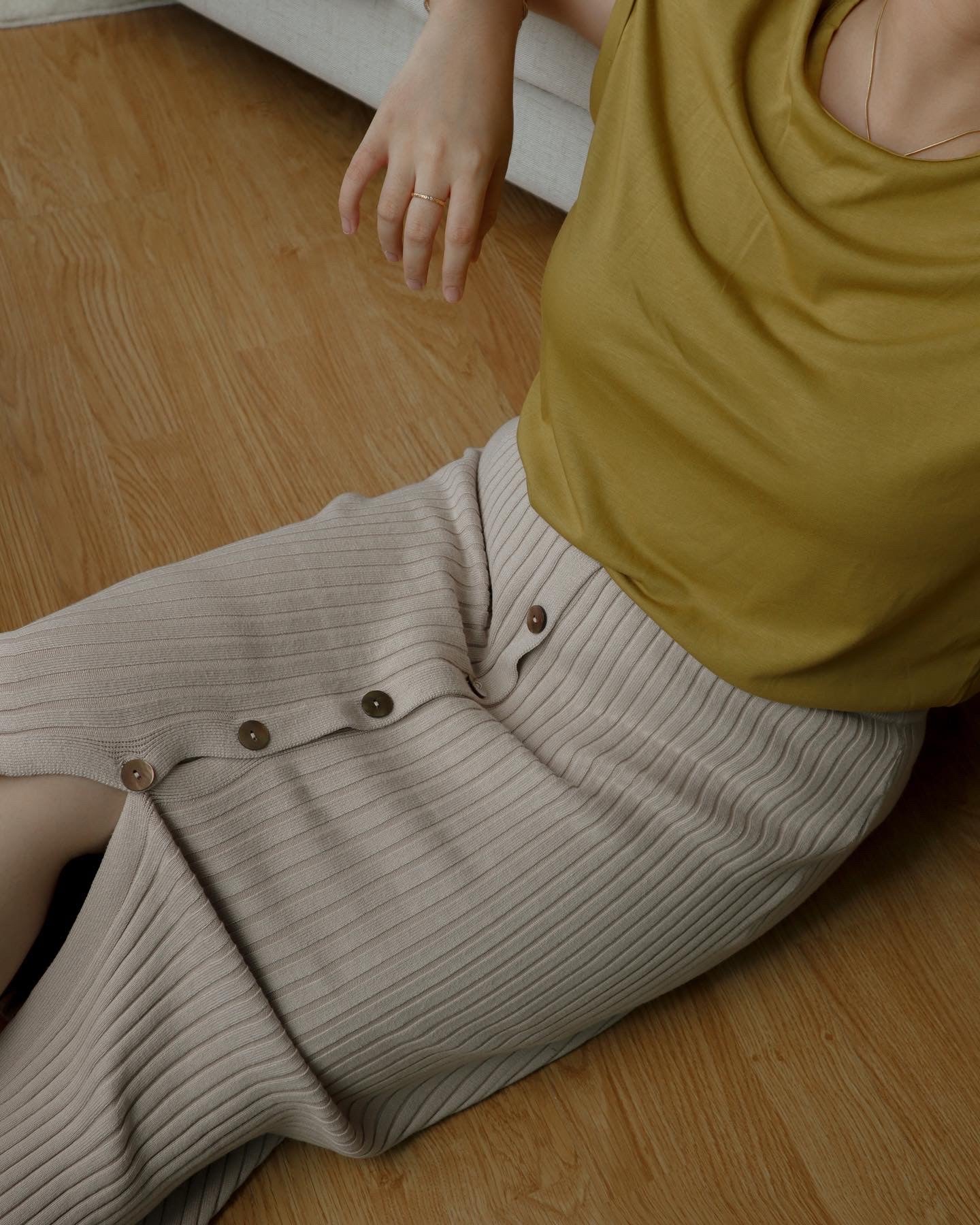 hello ronron | Sylvie dress cream | Button-embellished ribbed knit midi skirt