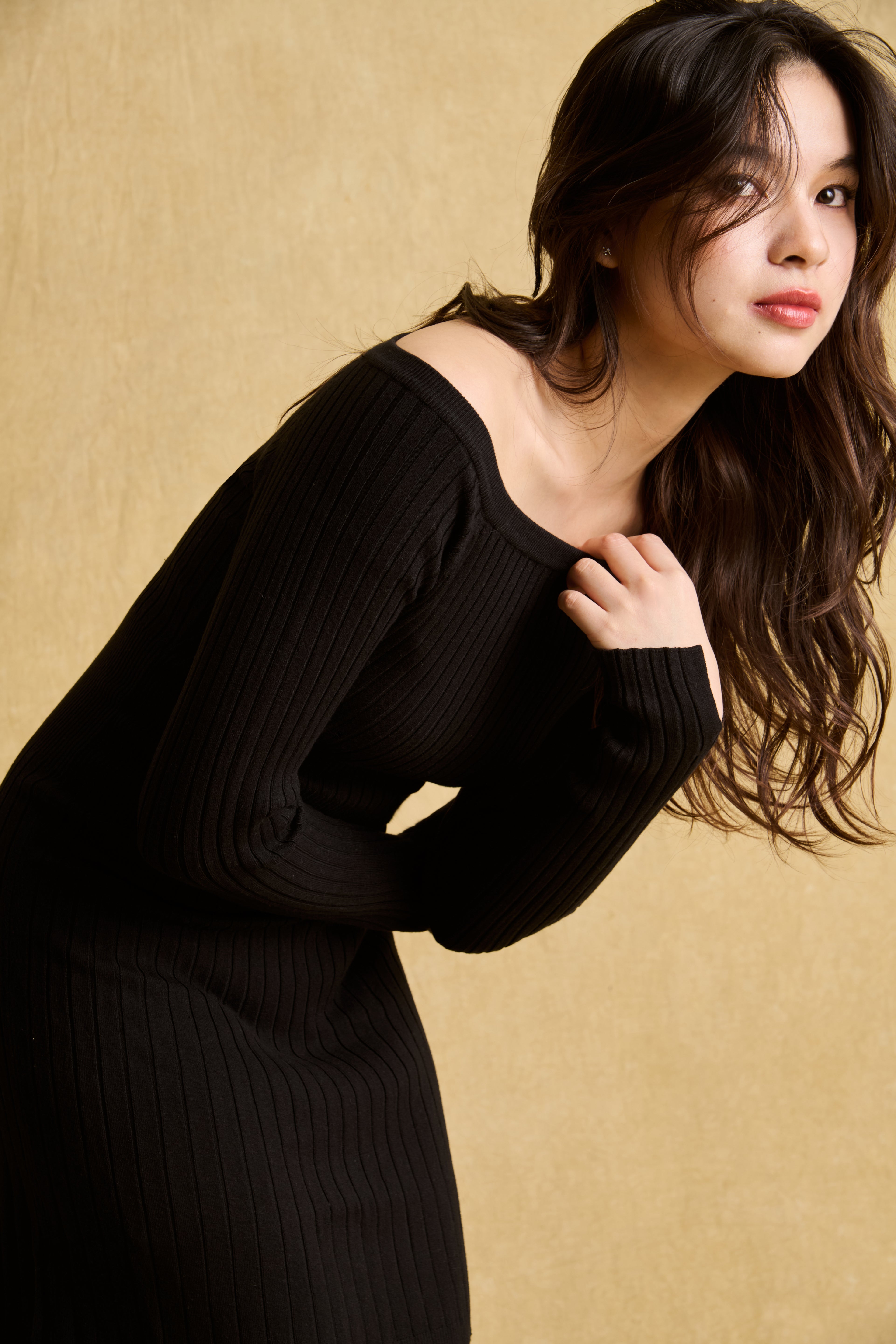 hello ronron | Camille Dress Black | Off-shoulder ribbed knit mini dress