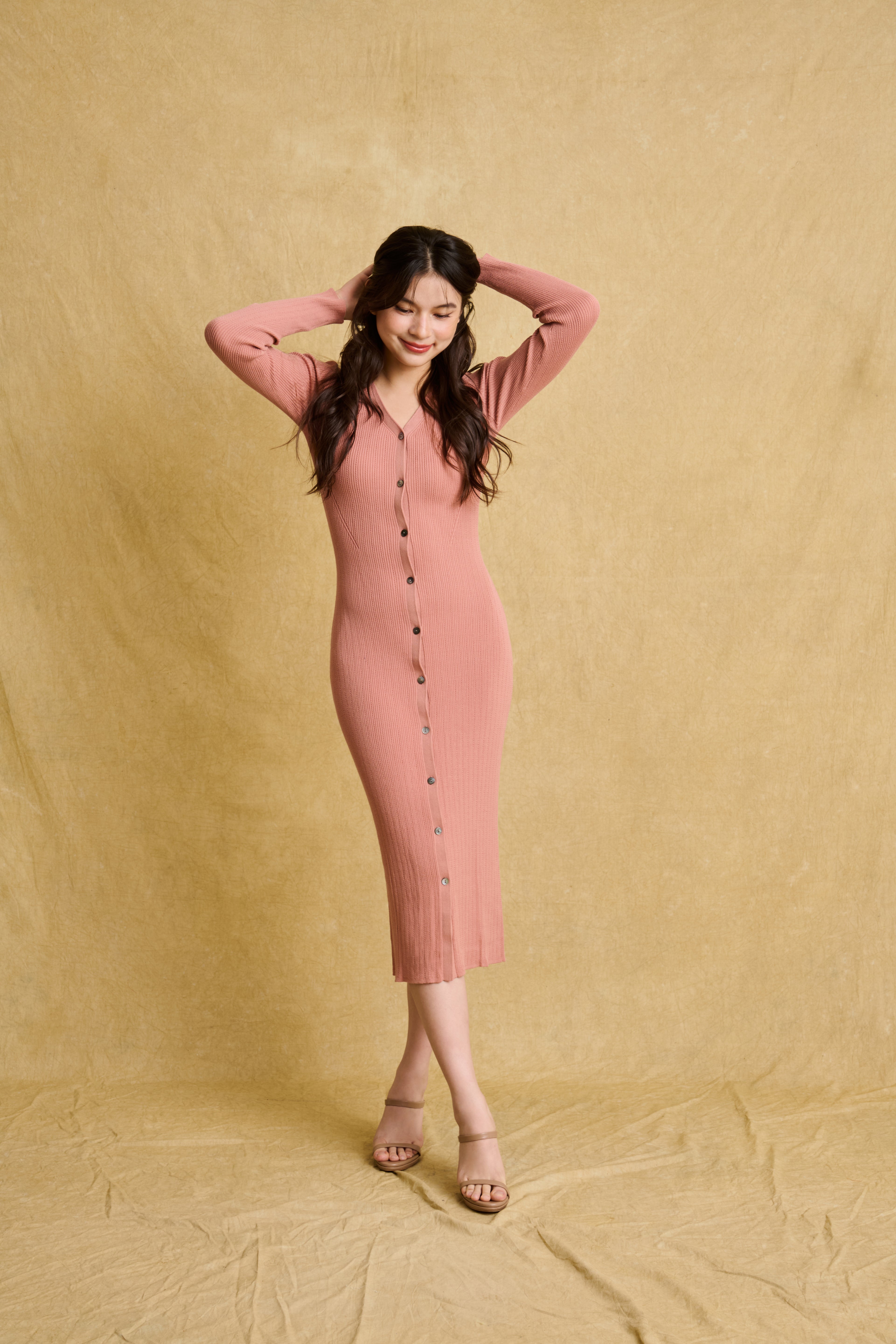 hello ronron | Sophia Dress Rosewood Pink | V-neck Longsleeve Mother of Pearl Button-down Midi Cable Knit Dress