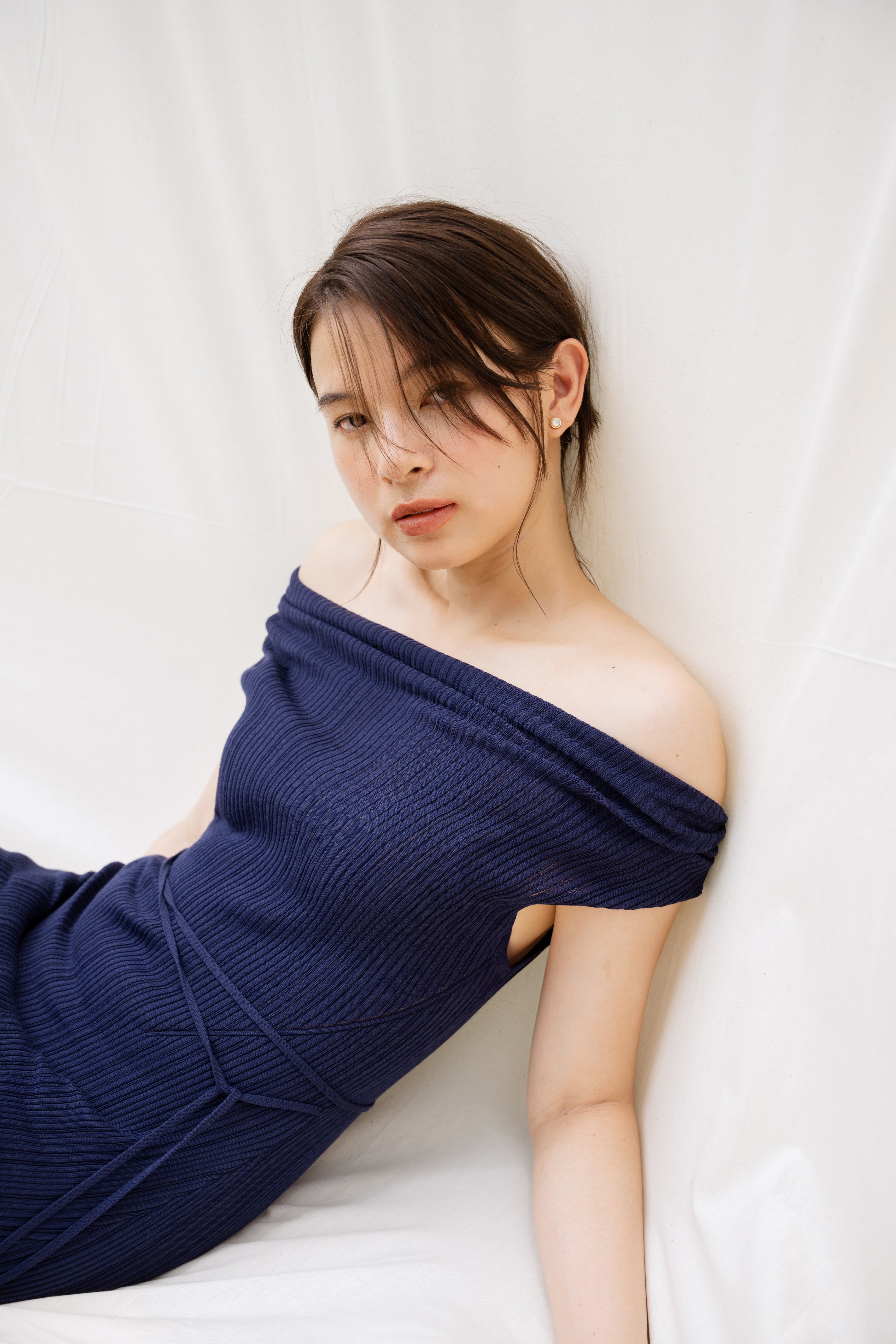 hello ronron | Louise Dress Oxford Blue | Cowl Neck Tie-Detail Off-Shoulder High-Slit Maxi Ribbed Knit Dress