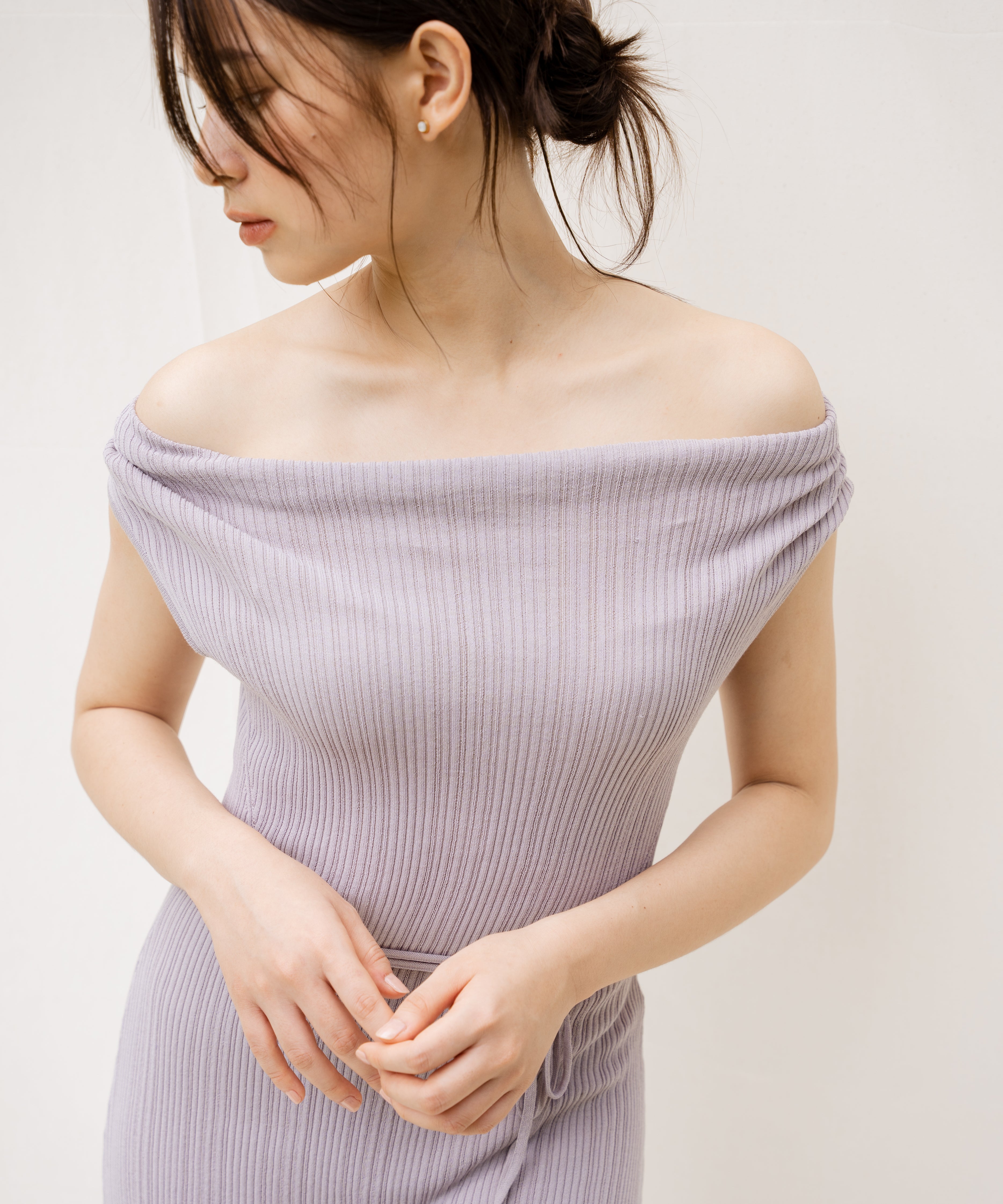 hello ronron | Louise Dress Taupe Gray | Cowl Neck Tie-Detail Off-Shoulder High-Slit Maxi Ribbed Knit Dress