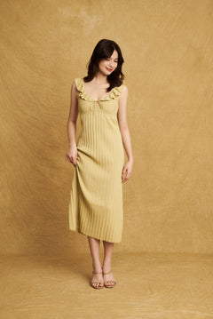 Selma Dress 荷葉邊法式裹胸百褶針織洋裝 酪梨