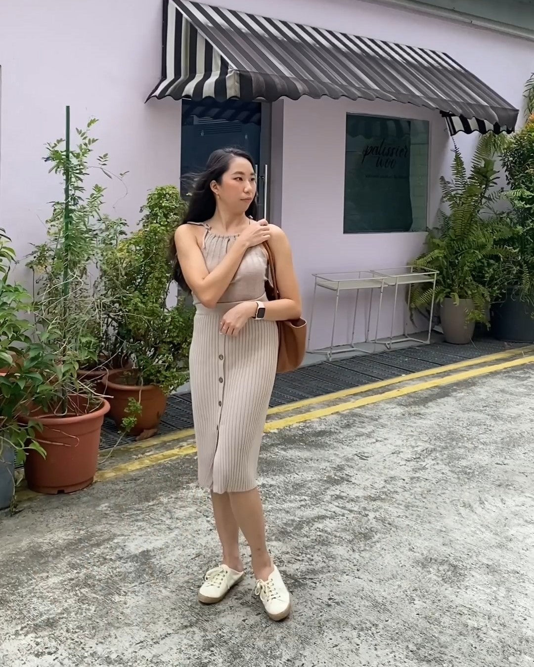 hello ronron | Rosa Top Latte | Tie-detailed ribbed knit halter top TP002-LAT UGC SK001-CRM