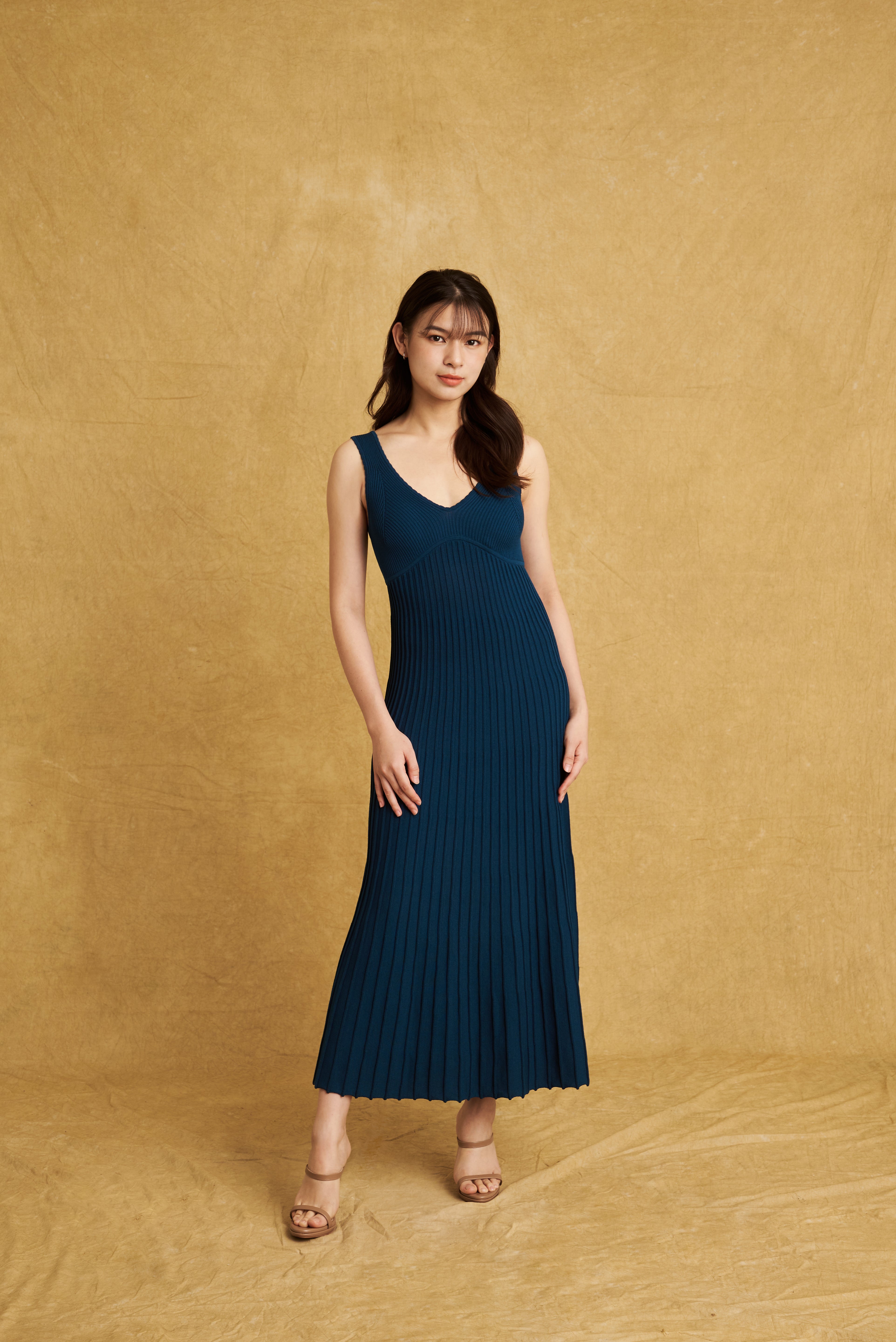 Helena Dress Teal | V-Neck Bustier Pleated Knit Maxi A-Line Dress hello ronron Helena Dress Teal | V-Neck Bustier Pleated Knit Maxi A-Line Dress hello ronron