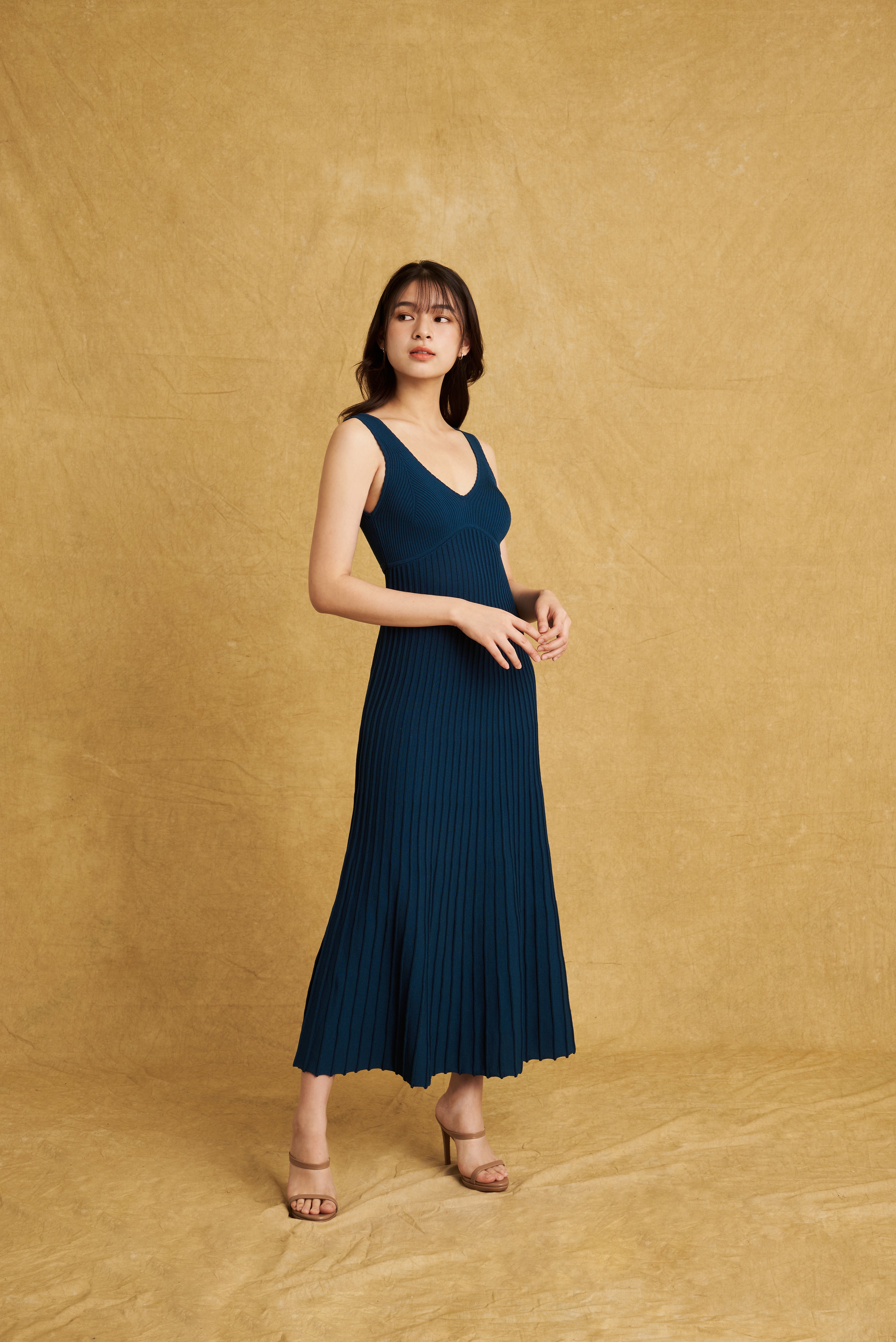 Helena Dress Teal | V-Neck Bustier Pleated Knit Maxi A-Line Dress hello ronron Helena Dress Teal | V-Neck Bustier Pleated Knit Maxi A-Line Dress hello ronron