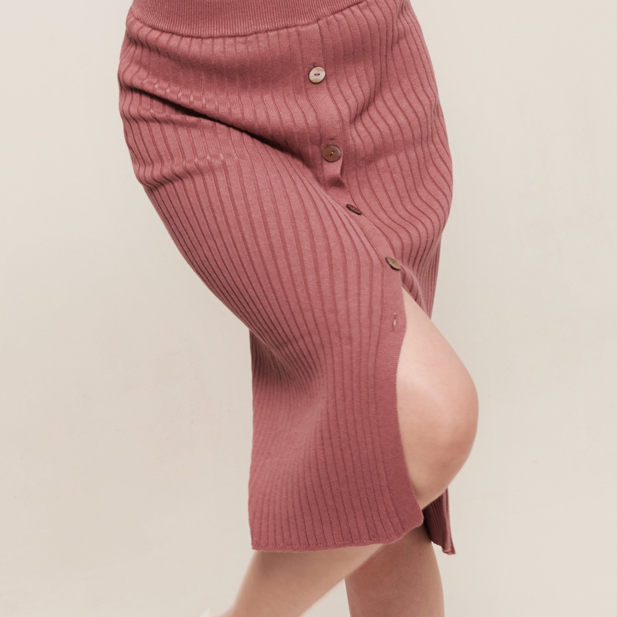 hello ronron } Sylvie Skirt Rose | Button-embellished ribbed knit midi skirt