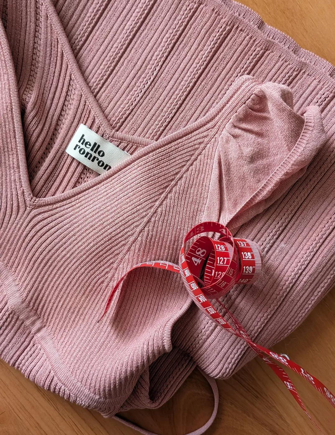 hello ronron | DR036-RWP Gabrielle Dress Rosewood Pink closeup