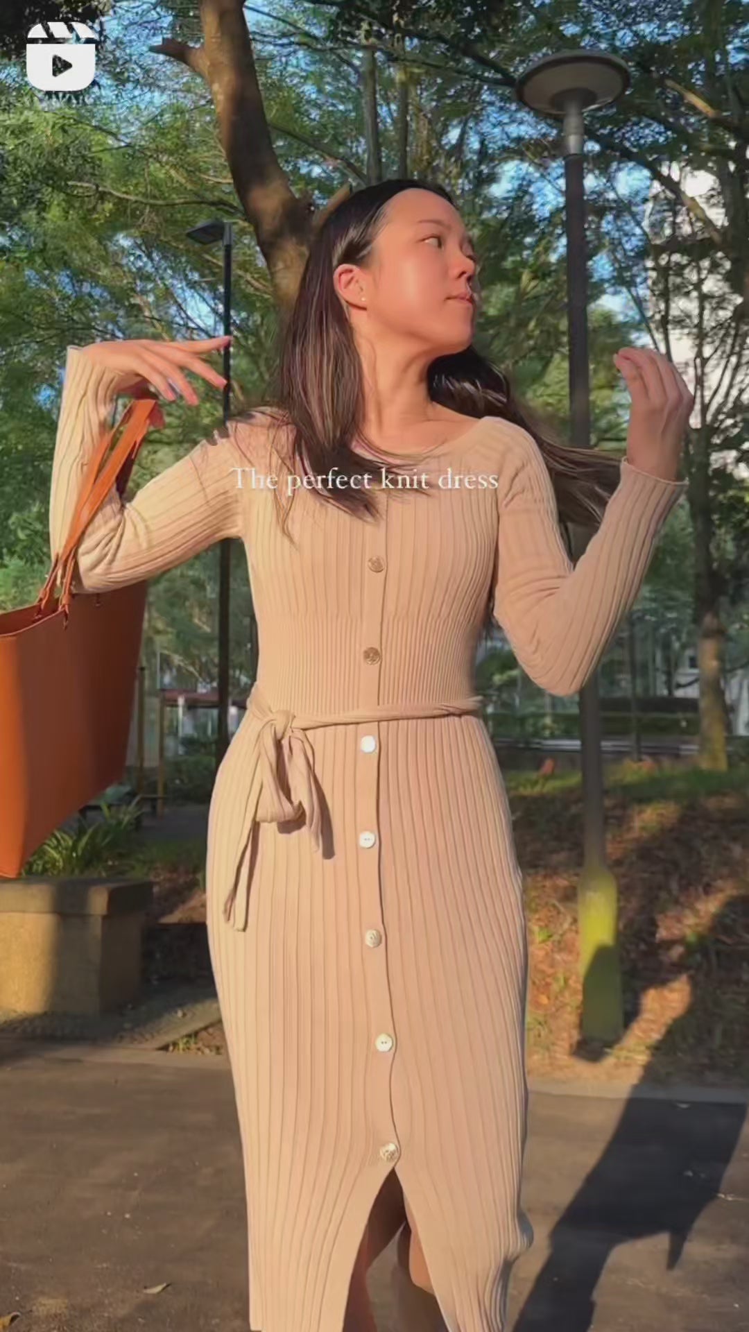hello ronron Sylvie Dress Cream | Button-embellished off-shoulder ribbed knit midi dress  DR034-CRM