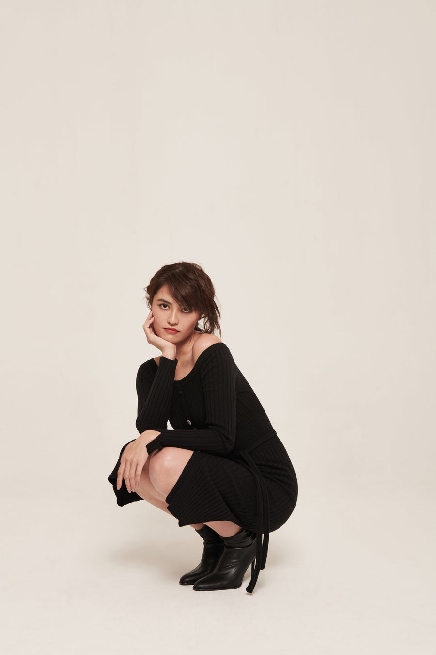 hello ronron | Sylvie Dress Black | Button-embellished off-shoulder ribbed knit midi dress