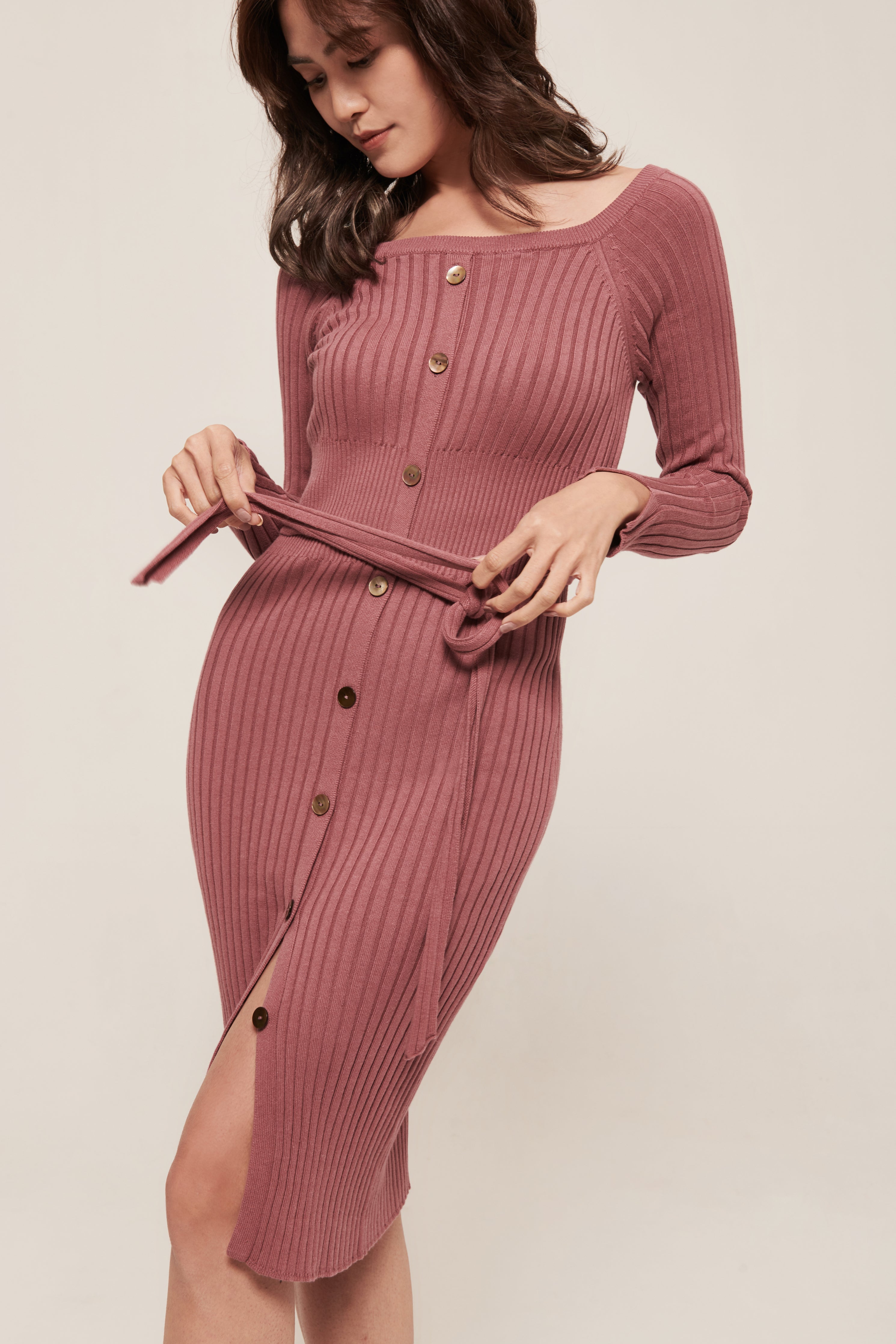 hello ronron | Sylvie Dress Rose | Button-embellished off-shoulder ribbed knit midi dress