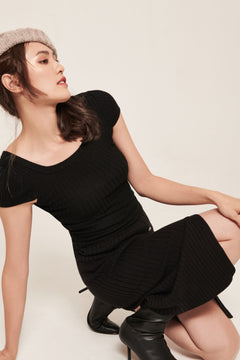Lynn Top Black | Square neck ribbed knit top