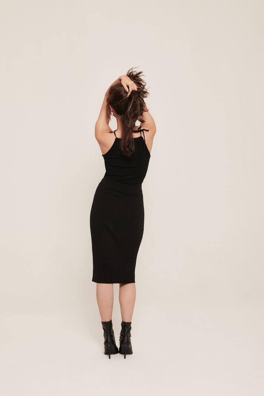 hello ronron | Rosa Top Black | Tie-detailed ribbed knit halter top
