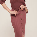 hello ronron | Sylvie Skirt Rose | Button-embellished ribbed knit midi skirt